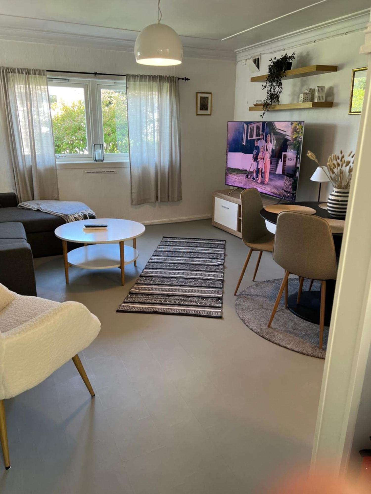 Lite Hus Med Egen Inngang - Sentral Beliggenhet Haugesund Exterior photo